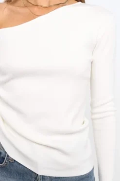 Petal And Pup Womens Amber Top 12 Petal And Pup Womens Amber Top -Petal and Pup Store GUEST 3138e277 bc46 4d88 81c9 215b807ff18d