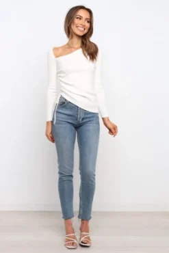 Petal And Pup Womens Amber Top 9 Petal And Pup Womens Amber Top -Petal and Pup Store GUEST cd8ad35d 82e4 442c ae26 9dc3c445007d