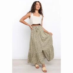 Petal And Pup Womens Devlin Top 14 Petal And Pup Womens Devlin Top -Petal and Pup Store GUEST d81fefaa b479 45a1 8d42 1f6607ddeb4f